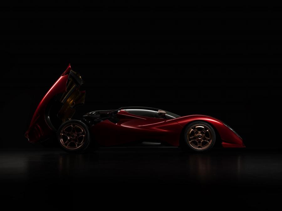  De Tomaso P72 2019 года  (фото 2 из 35)